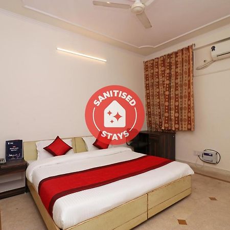 OYO 11452 Golden Castle Lodge Indirapuram Buitenkant foto