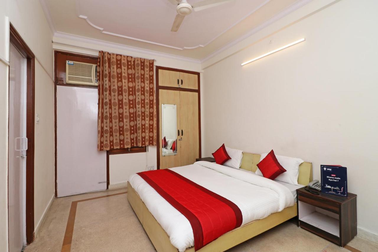 OYO 11452 Golden Castle Lodge Indirapuram Buitenkant foto