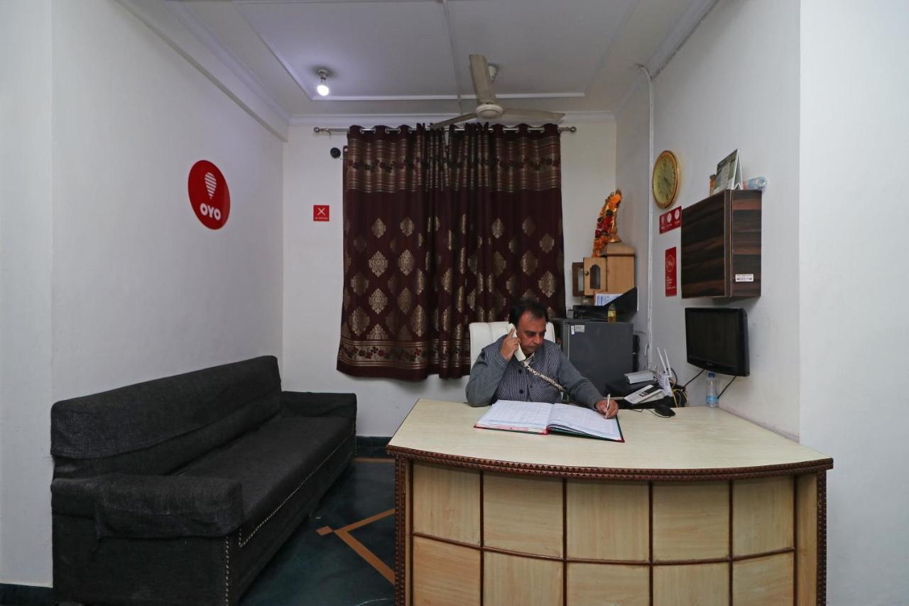 OYO 11452 Golden Castle Lodge Indirapuram Buitenkant foto